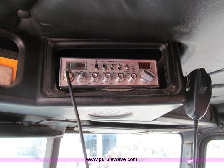 image for item F5588 2003 Freightliner FLD120 dump truck