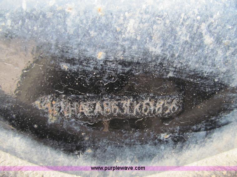 image for item F5588 2003 Freightliner FLD120 dump truck