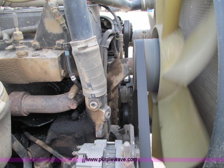 image for item F5589 2003 Freightliner FLD120 dump truck