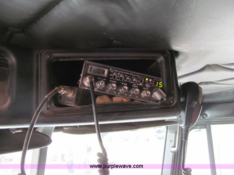 image for item F5589 2003 Freightliner FLD120 dump truck