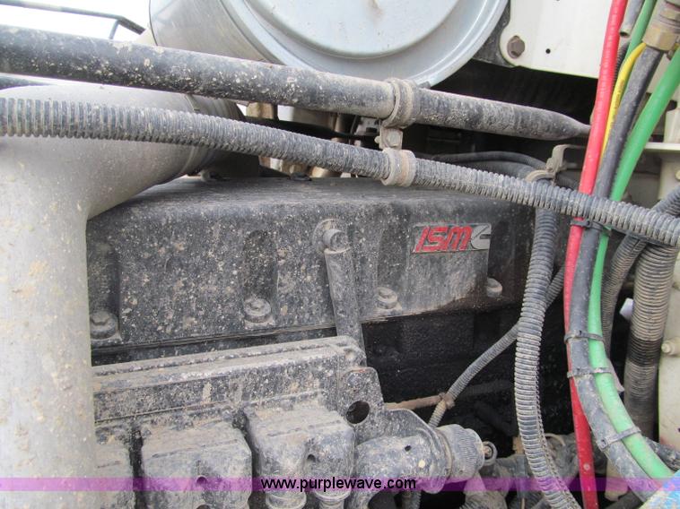 image for item F5590 2003 Freightliner FLD120 dump truck