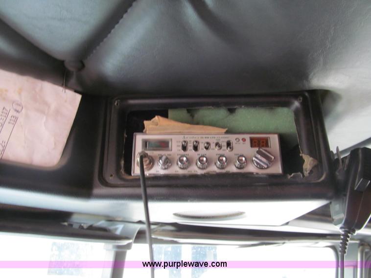 image for item F5590 2003 Freightliner FLD120 dump truck