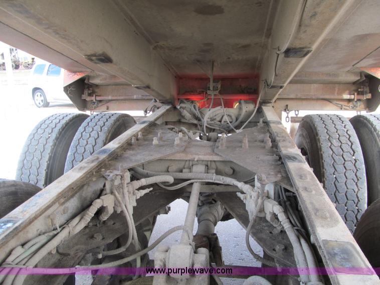 image for item F5590 2003 Freightliner FLD120 dump truck