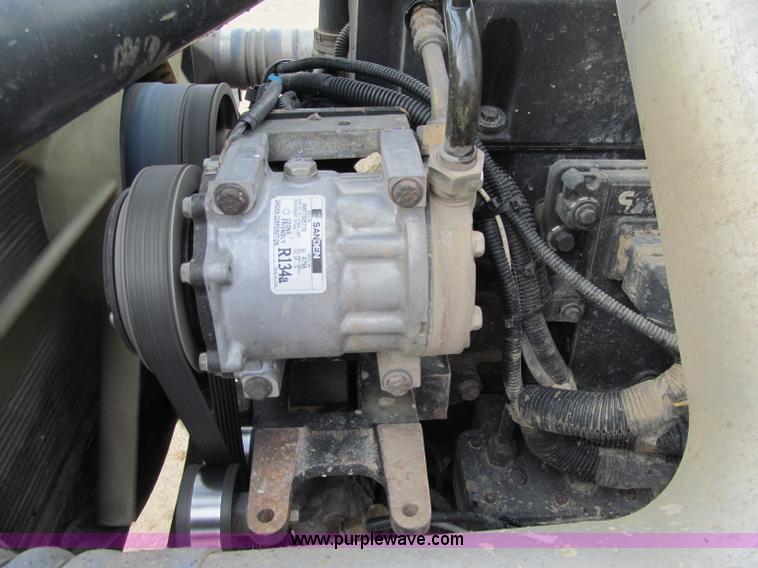 image for item F5591 2003 Freightliner FLD120 dump truck