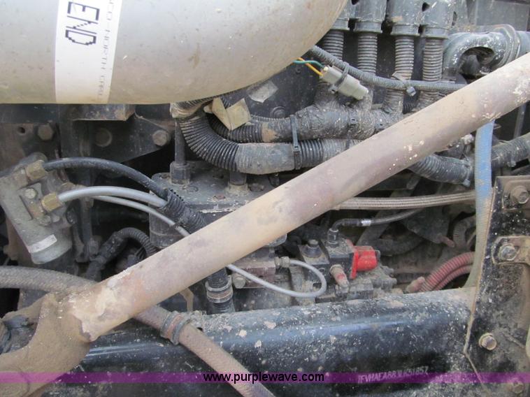 image for item F5591 2003 Freightliner FLD120 dump truck