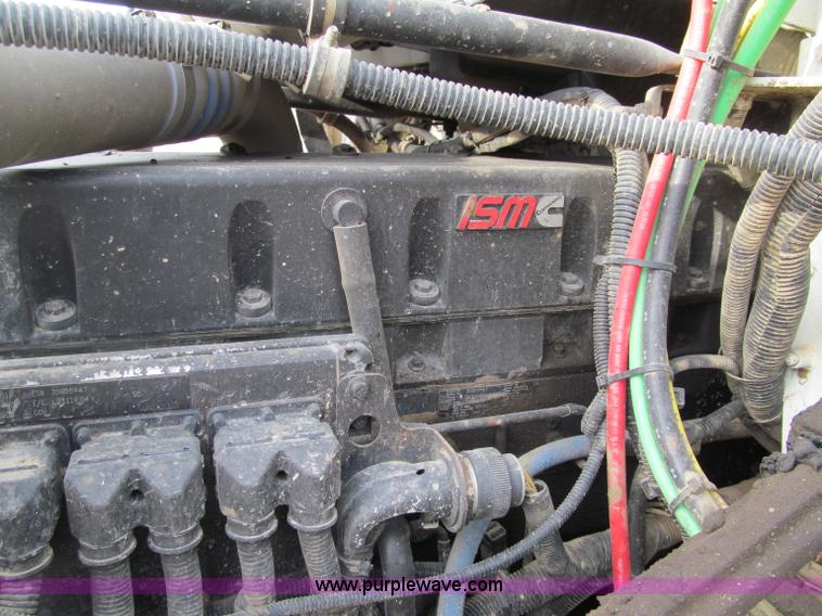 image for item F5591 2003 Freightliner FLD120 dump truck