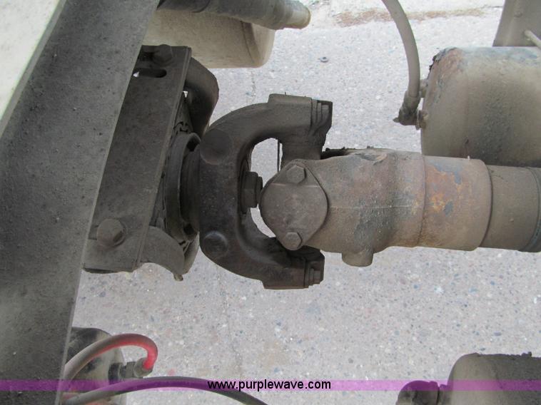 image for item F5591 2003 Freightliner FLD120 dump truck