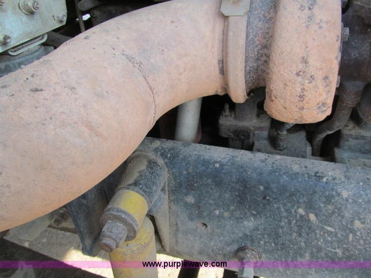 image for item F5592 1997 Freightliner FLD112SD dump truck