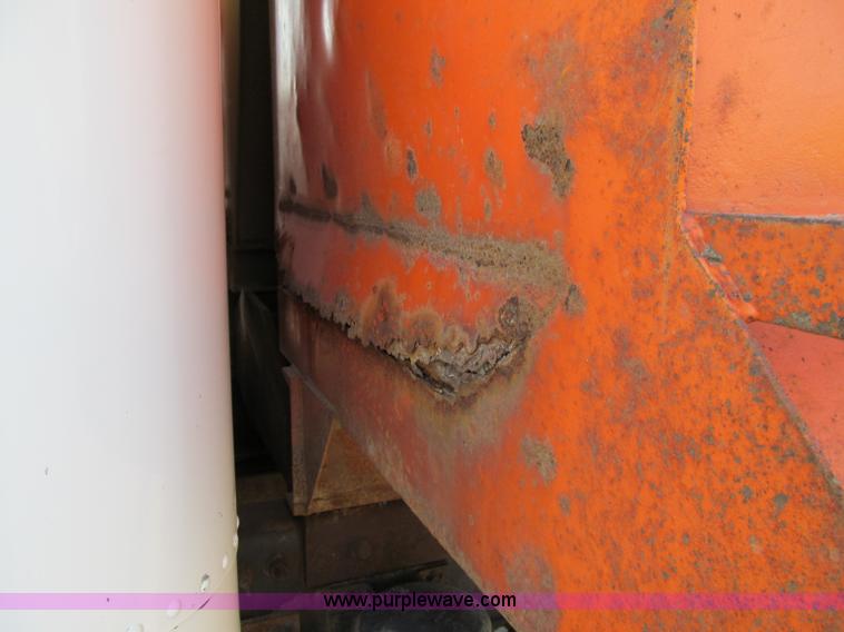 image for item F5592 1997 Freightliner FLD112SD dump truck