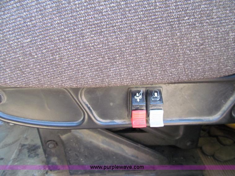 image for item F5592 1997 Freightliner FLD112SD dump truck