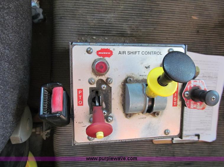 image for item F5592 1997 Freightliner FLD112SD dump truck