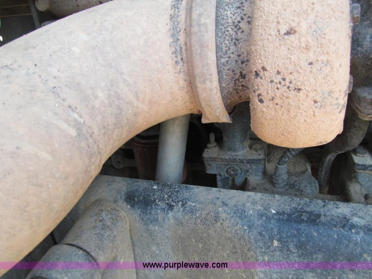 image for item F5593 1997 Freightliner FLD112SD dump truck