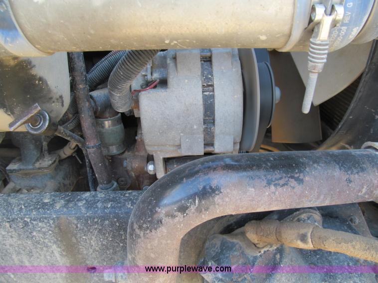 image for item F5593 1997 Freightliner FLD112SD dump truck