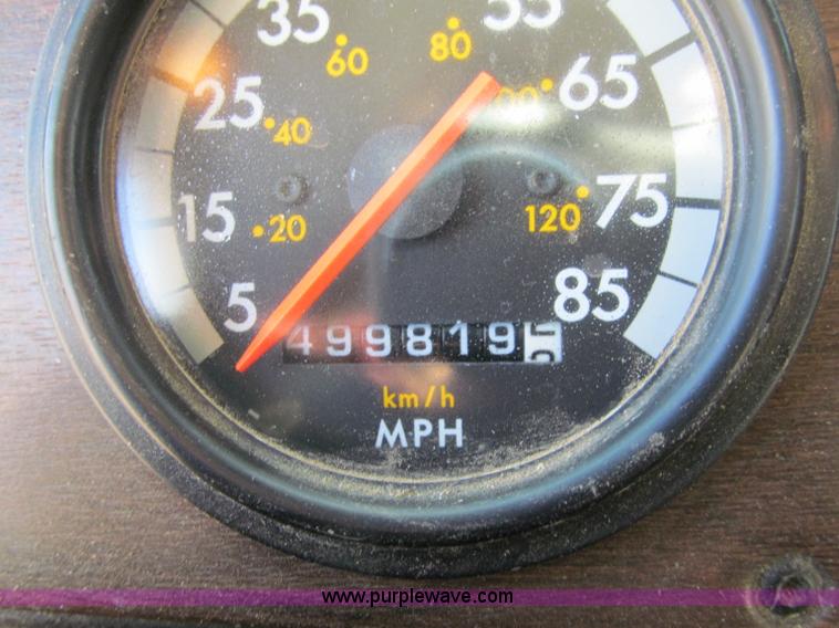 image for item F5593 1997 Freightliner FLD112SD dump truck