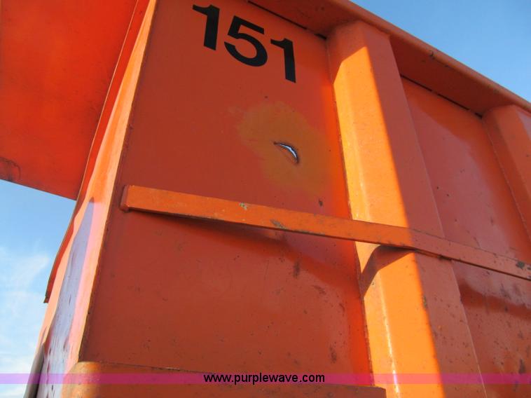 image for item F5593 1997 Freightliner FLD112SD dump truck