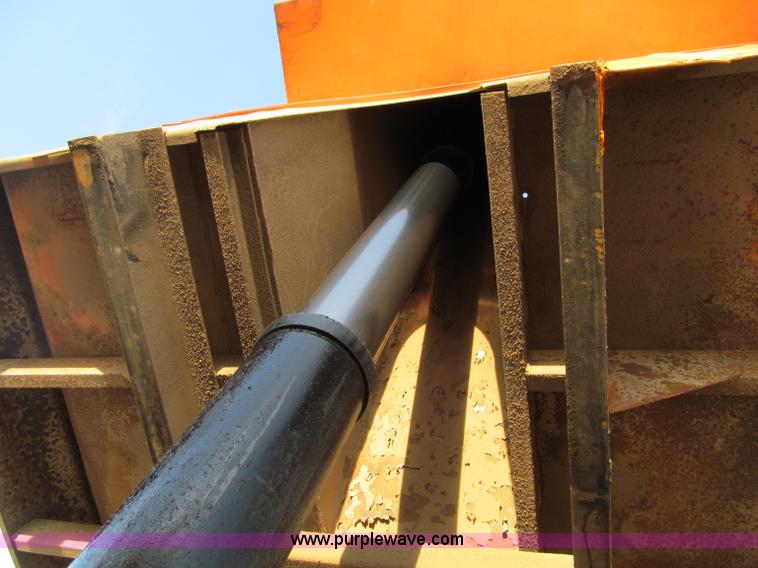 image for item F5593 1997 Freightliner FLD112SD dump truck