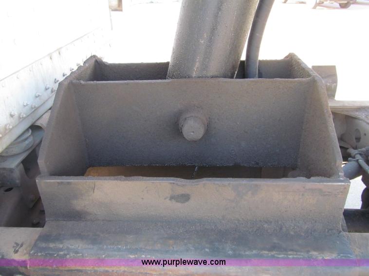 image for item F5593 1997 Freightliner FLD112SD dump truck