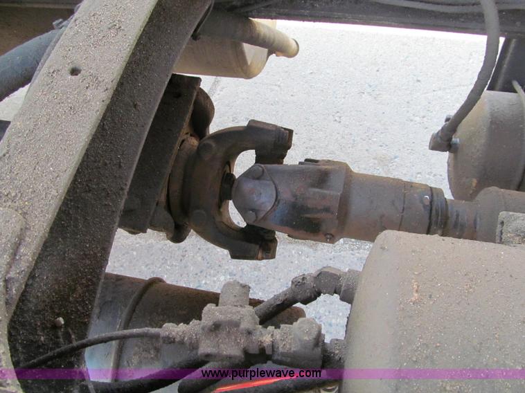 image for item F5593 1997 Freightliner FLD112SD dump truck