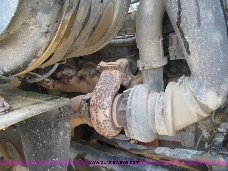 image for item F5594 1994 Ford L9000 dump truck