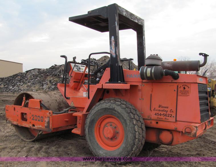 image for item F5619 1998 Hamm 2320D vibratory smooth drum roller