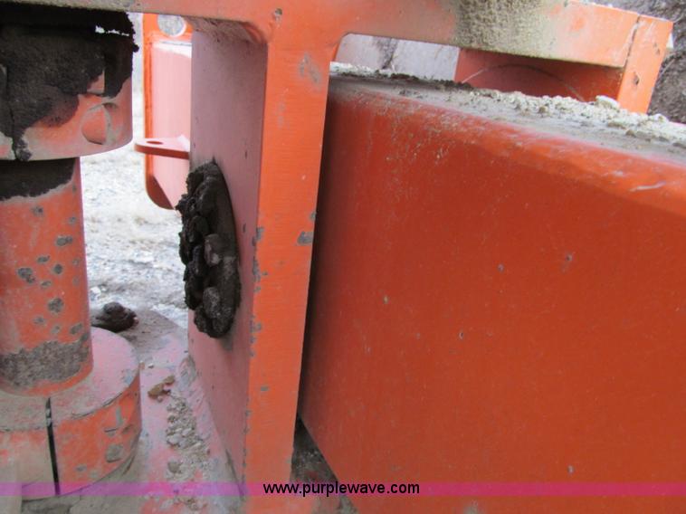 image for item F5619 1998 Hamm 2320D vibratory smooth drum roller