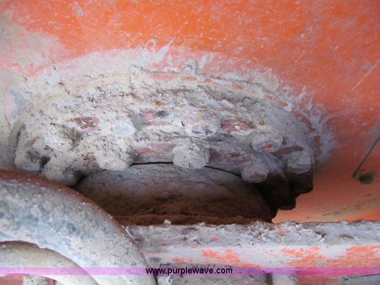 image for item F5619 1998 Hamm 2320D vibratory smooth drum roller