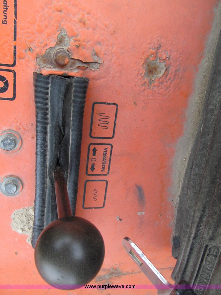 image for item F5619 1998 Hamm 2320D vibratory smooth drum roller