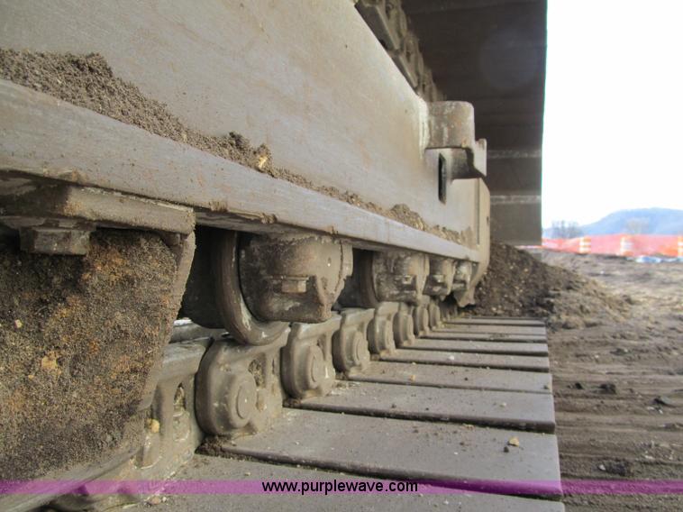 image for item F5624 2000 Case 9030B excavator