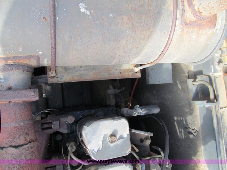 image for item F5624 2000 Case 9030B excavator