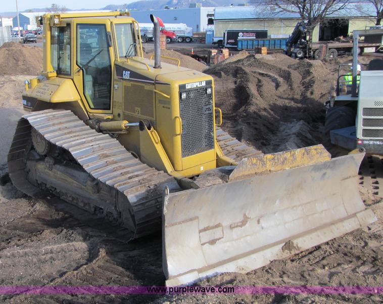 image for item F5625 2005 Caterpillar D6N LGP dozer