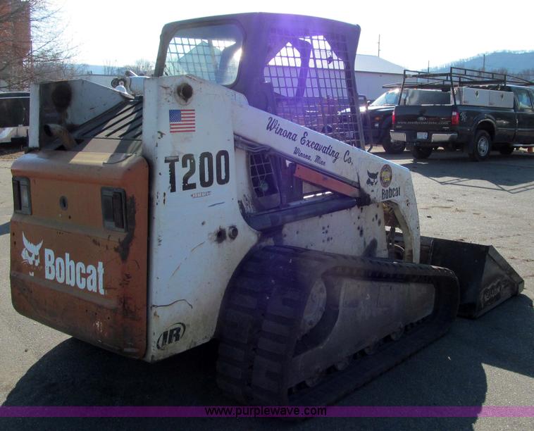 image for item F5626 2002 Bobcat T200 Turbo track skid steer