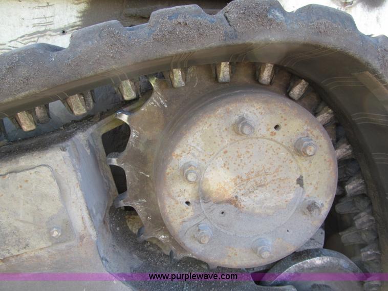 image for item F5626 2002 Bobcat T200 Turbo track skid steer