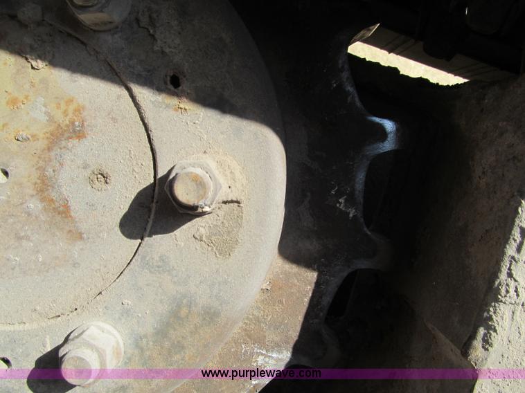 image for item F5626 2002 Bobcat T200 Turbo track skid steer