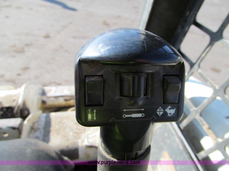 image for item F5626 2002 Bobcat T200 Turbo track skid steer