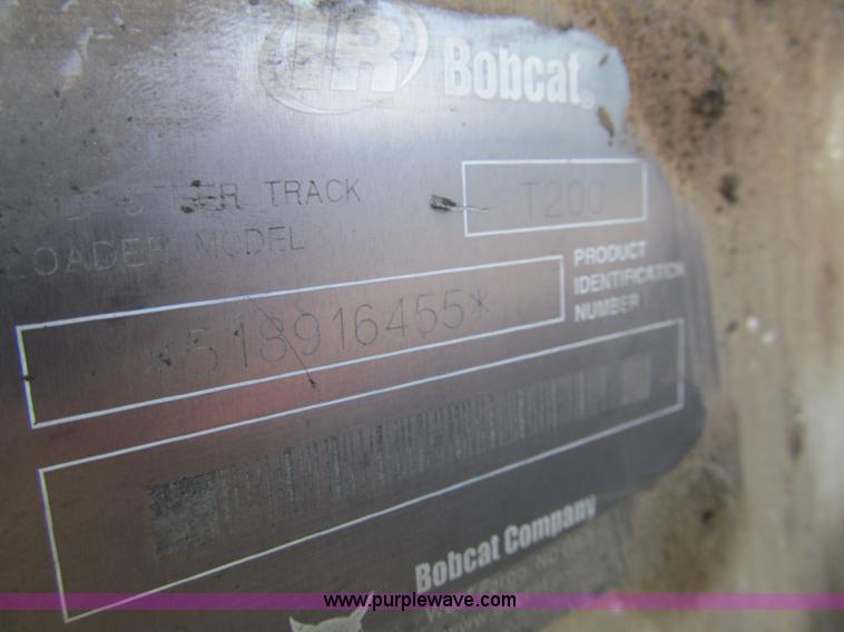 image for item F5626 2002 Bobcat T200 Turbo track skid steer