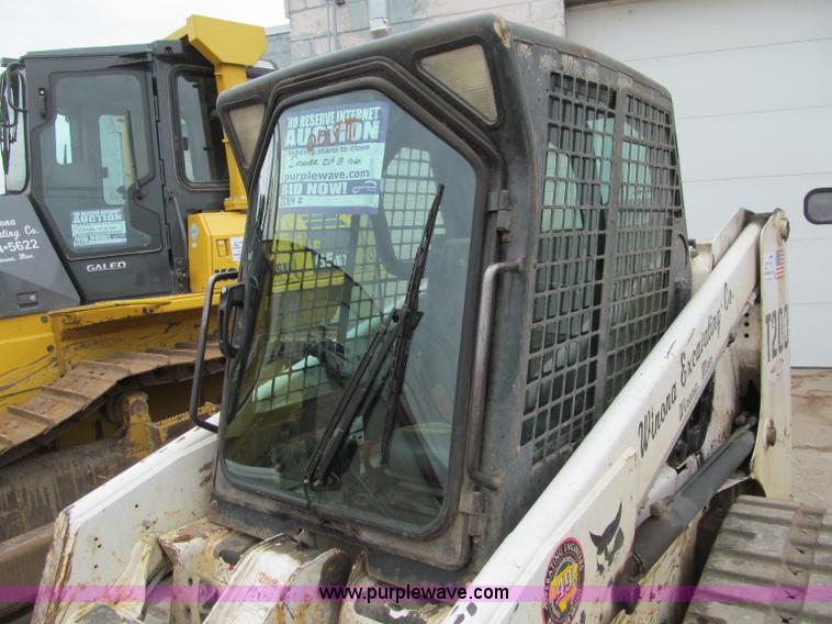 image for item F5626 2002 Bobcat T200 Turbo track skid steer