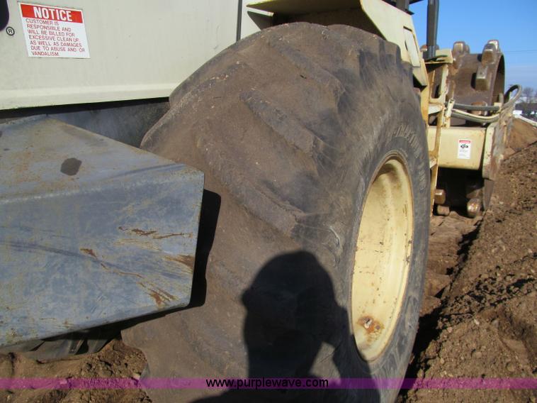 image for item F5627 1994 Ingersoll Rand SD115F Pro Pac vibratory padfoot compactor