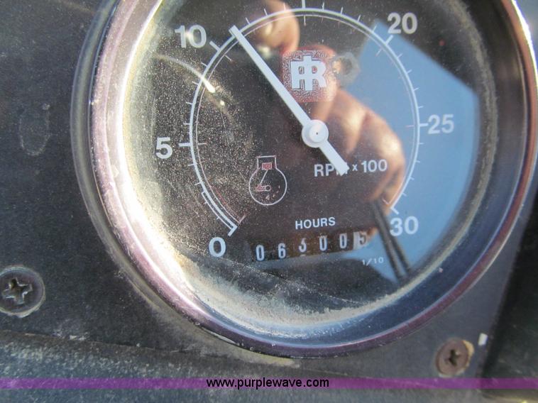 image for item F5627 1994 Ingersoll Rand SD115F Pro Pac vibratory padfoot compactor