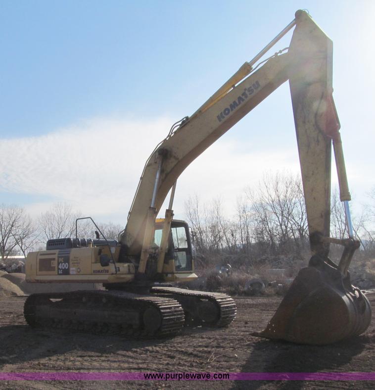 image for item F5628 2005 Komatsu PC400LC-7 excavator