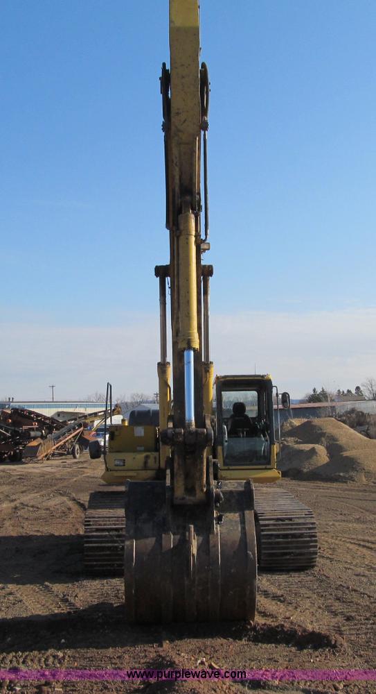 image for item F5628 2005 Komatsu PC400LC-7 excavator