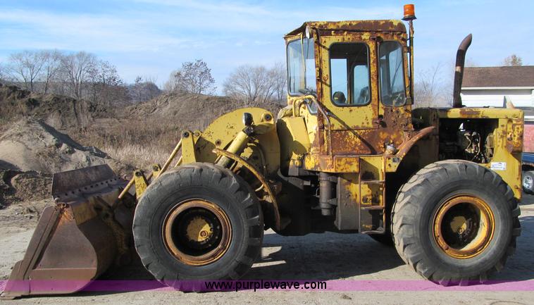 image for item F5630 1965 Caterpillar 950 wheel loader
