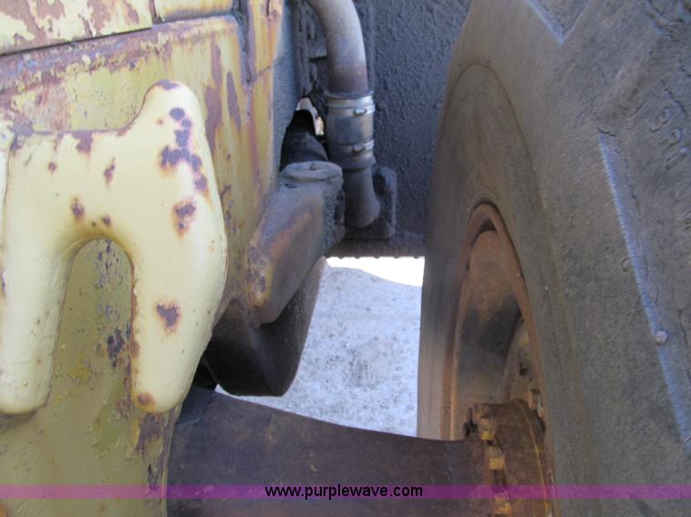 image for item F5630 1965 Caterpillar 950 wheel loader