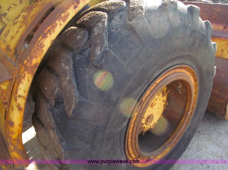 image for item F5630 1965 Caterpillar 950 wheel loader