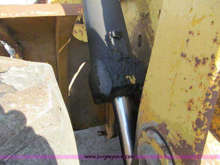 image for item F5630 1965 Caterpillar 950 wheel loader