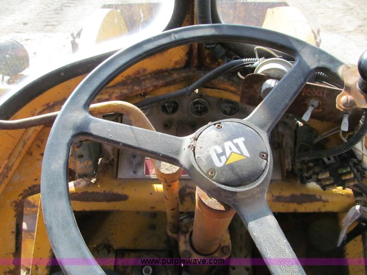 image for item F5630 1965 Caterpillar 950 wheel loader