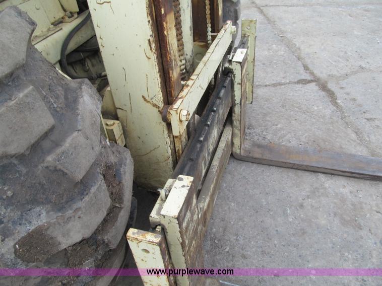 image for item F5634 Ingersoll Rand RT-708 rough terrain forklift