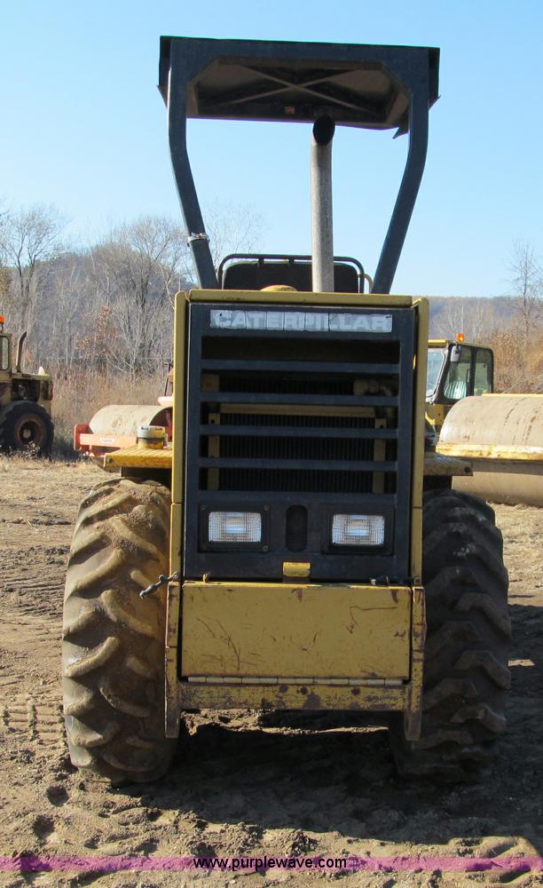 image for item F5635 Caterpillar CP-433B vibratory padfoot compactor