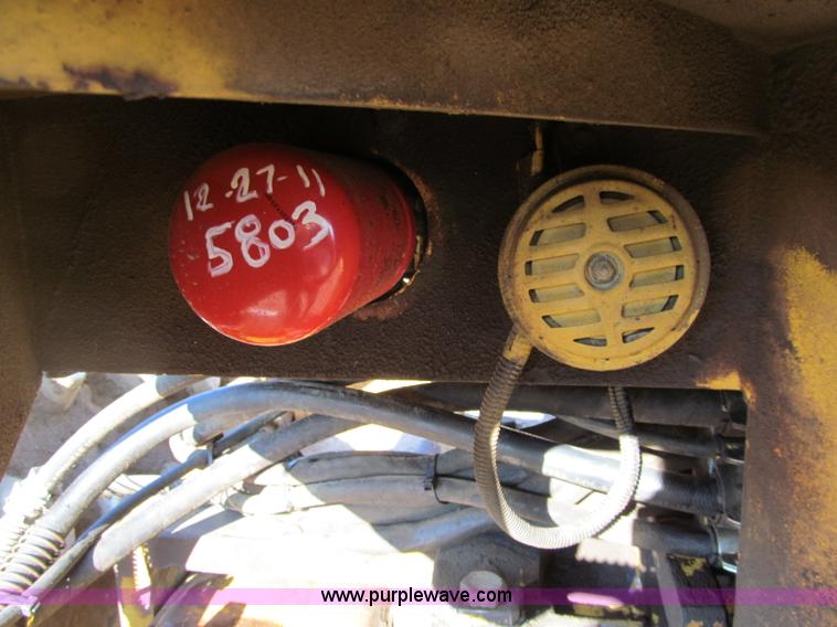 image for item F5635 Caterpillar CP-433B vibratory padfoot compactor