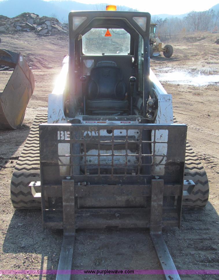 image for item F5636 2008 Bobcat T250 skid steer