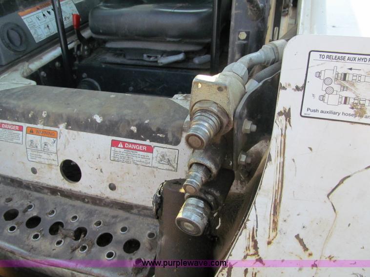 image for item F5636 2008 Bobcat T250 skid steer